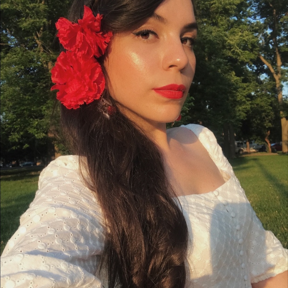 Meet your Posher, Adriana